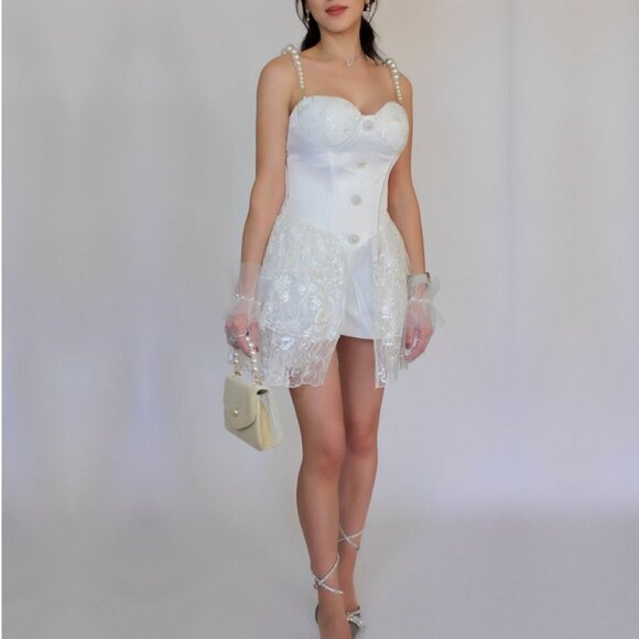 Bridal Romper Lace and Pearls - Picture 5 of 6